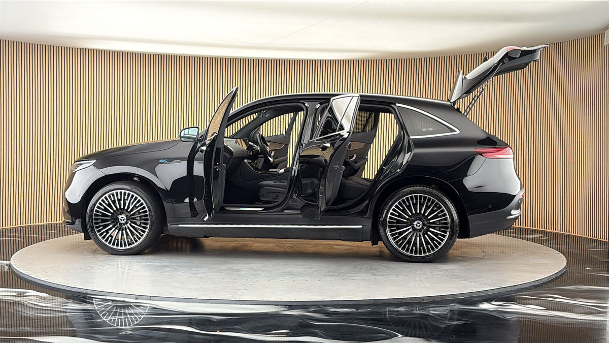 More views of Mercedes-Benz EQC