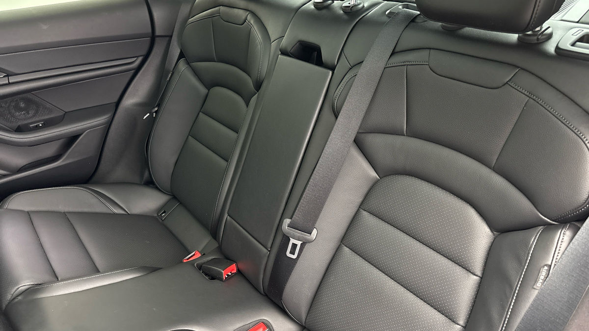 Porsche Taycan Image 8