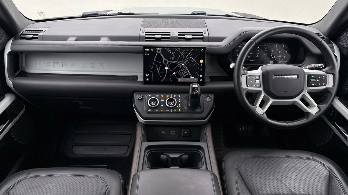 Land Rover Defender 110 Urban Image 12