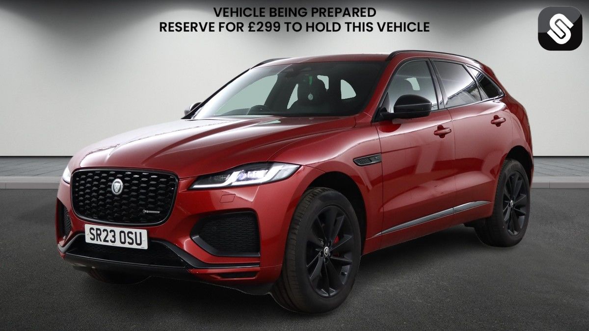 Jaguar F-PACE Image 2