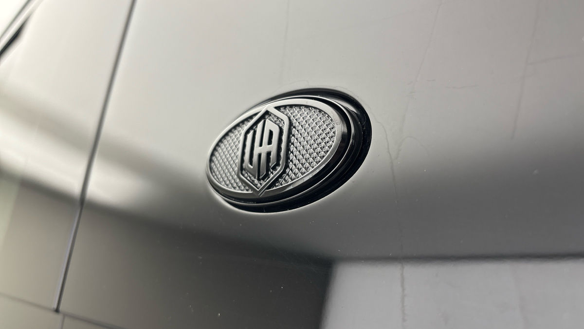 Land Rover Defender 110 Urban Image 30