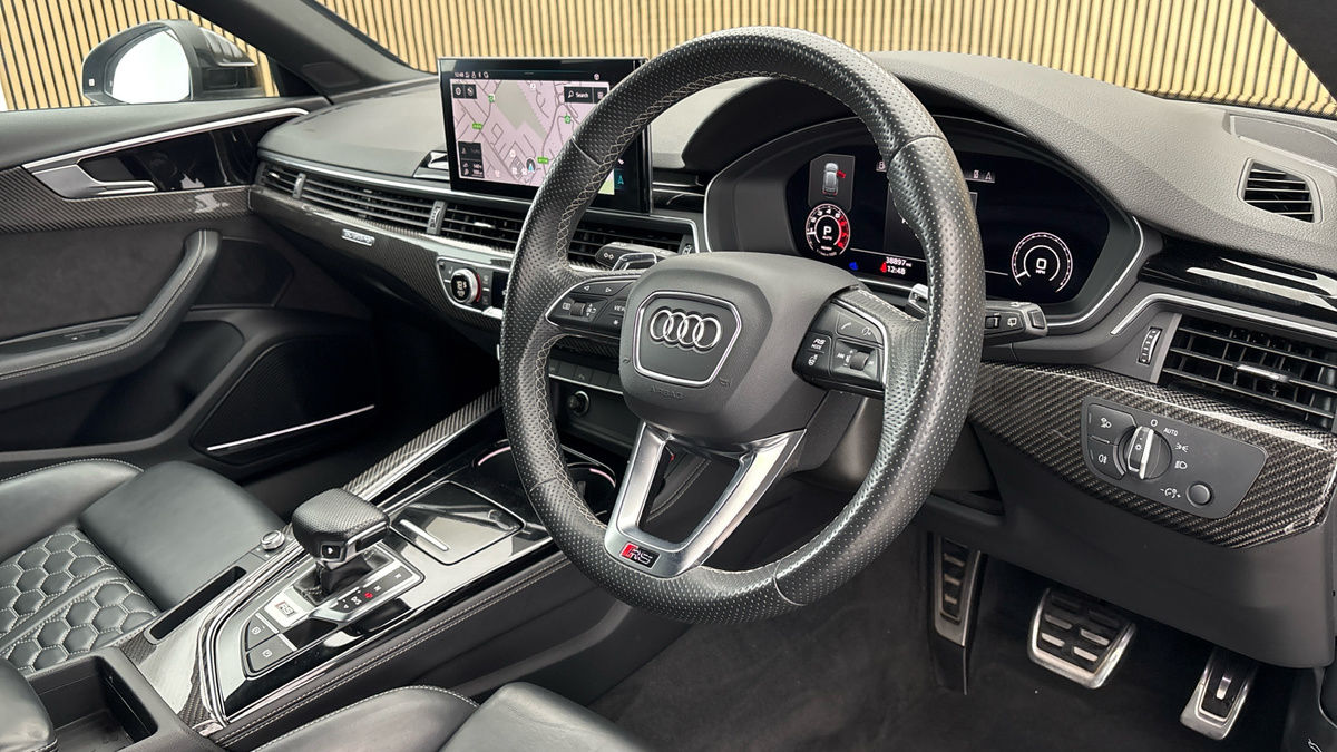 Audi RS4 Avant Image 5