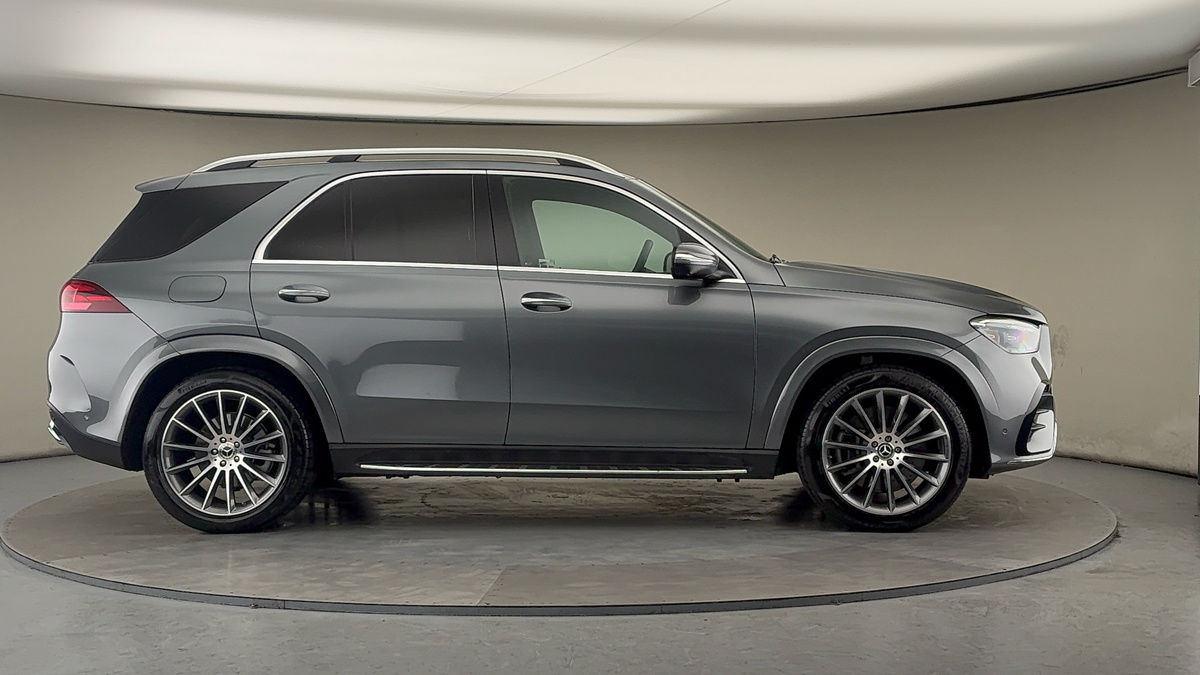 Mercedes-Benz GLE Image 16