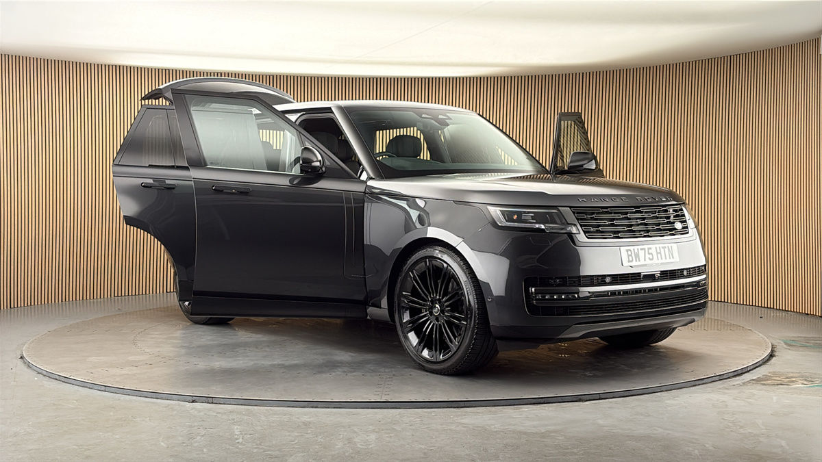 More views of Land Rover Range Rover