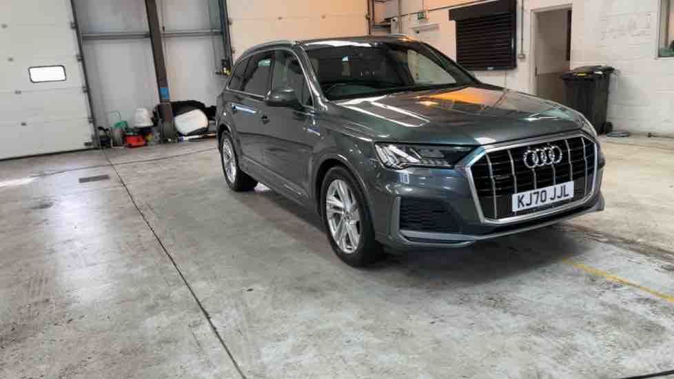 More views of Audi Q7