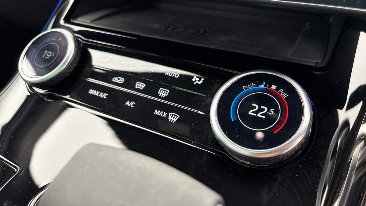 Land Rover Range Rover Sport Image 34