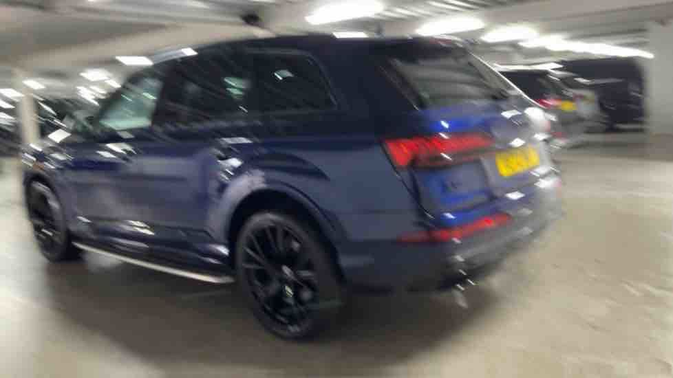 More views of Audi Q7
