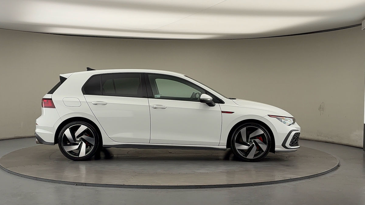 Volkswagen Golf Image 16