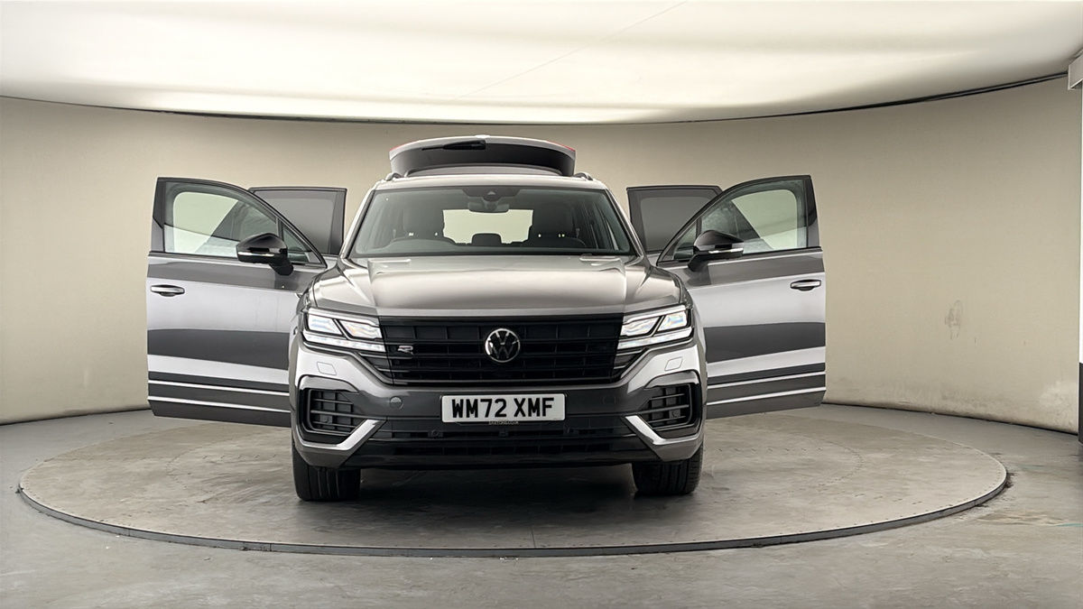 More views of Volkswagen Touareg