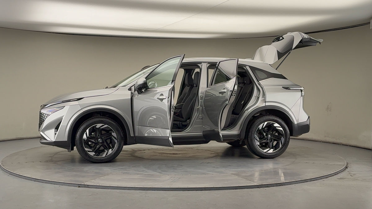 More views of Nissan Qashqai