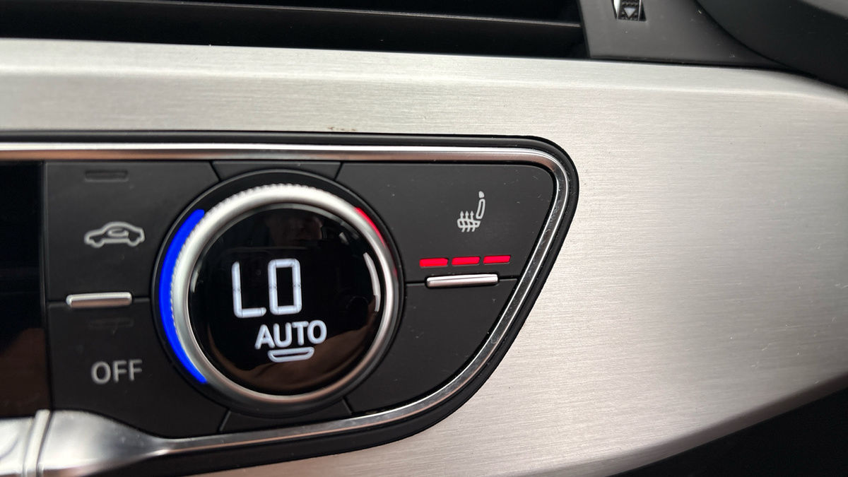 Audi A5 Image 25