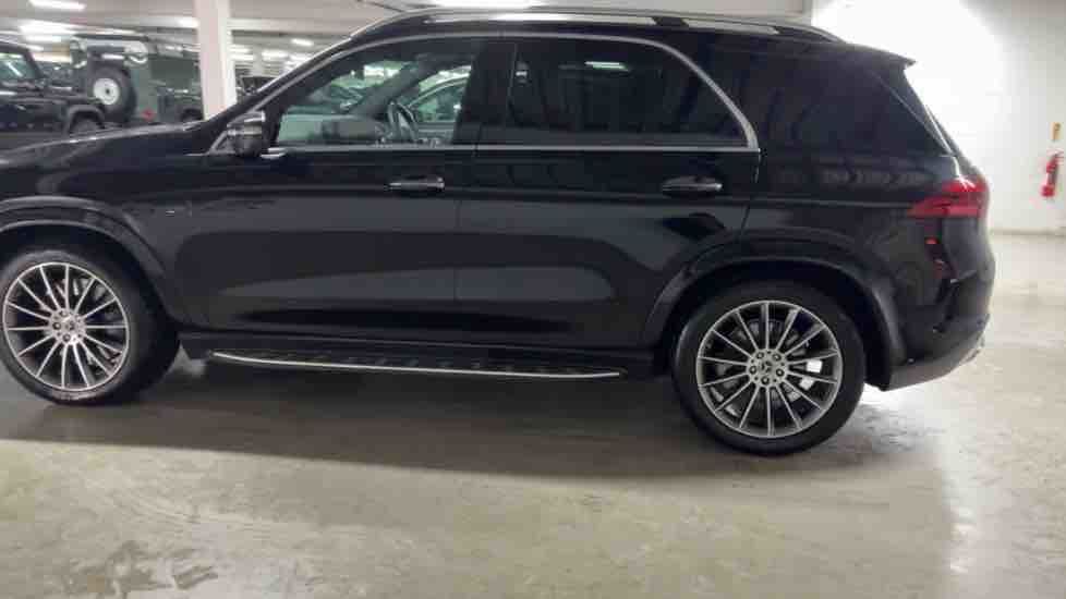More views of Mercedes-Benz GLE