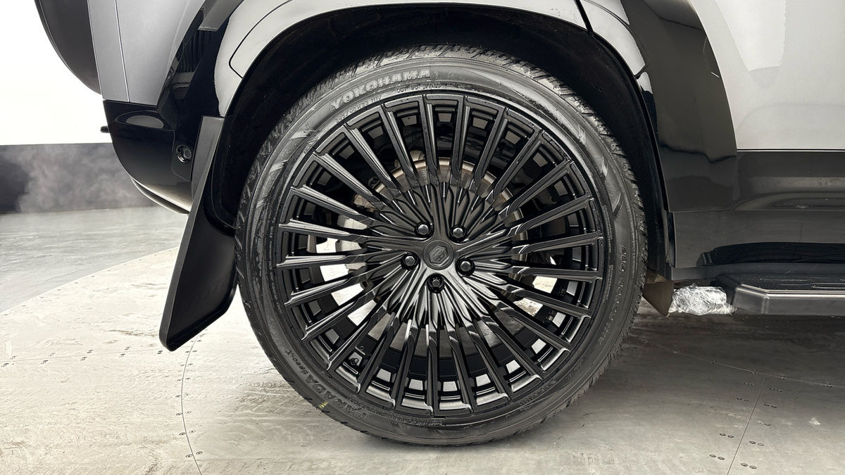 Land Rover Defender 110 Urban Image 10