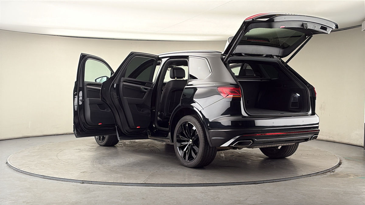 Volkswagen Touareg Image 23
