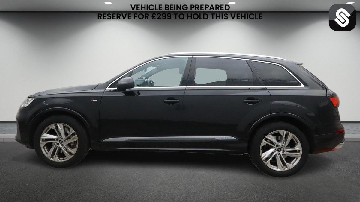 Audi Q7 Image 6