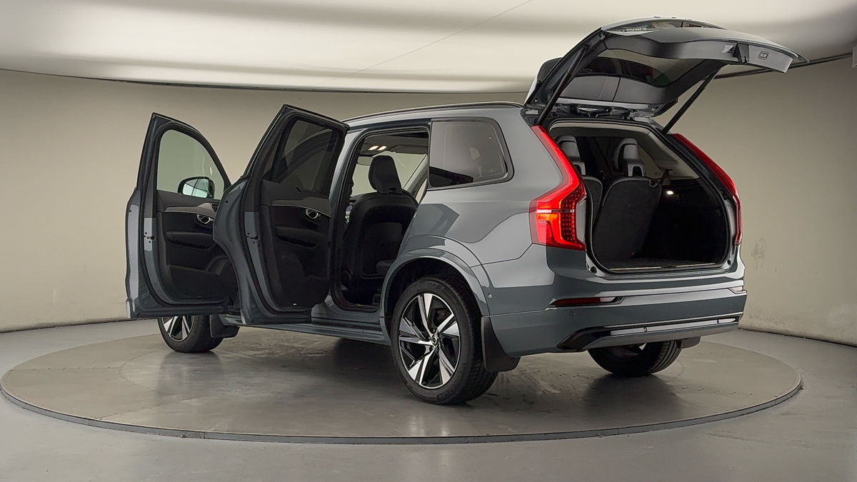 More views of Volvo XC90