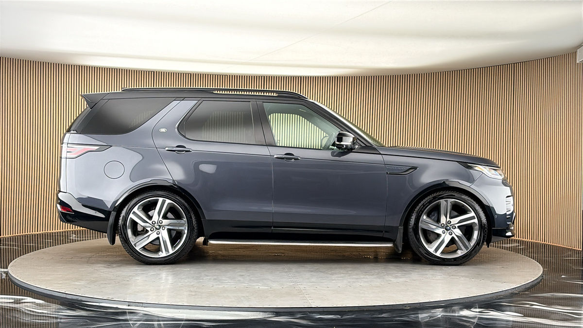 Land Rover Discovery Image 16