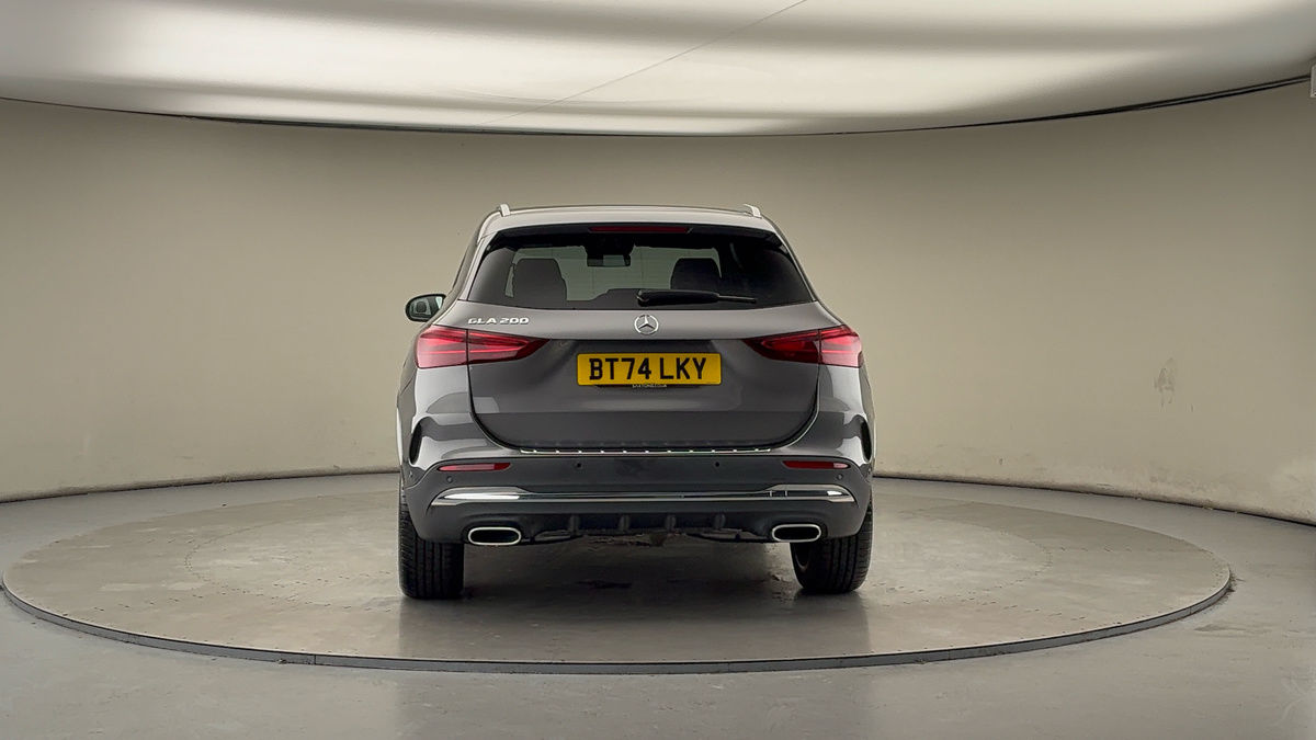 More views of Mercedes-Benz GLA