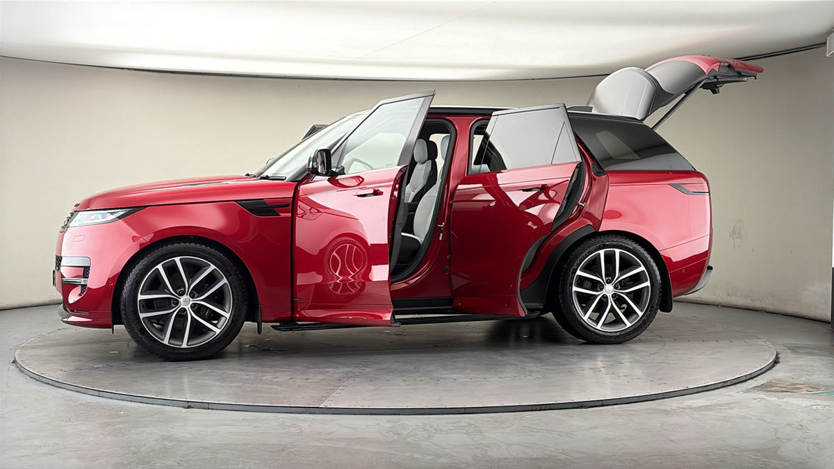 More views of Land Rover Range Rover Sport