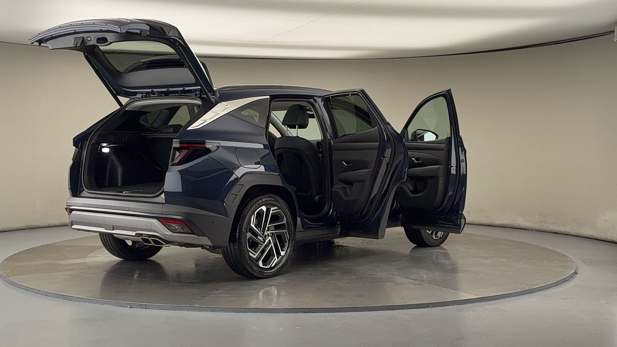 More views of Hyundai TUCSON