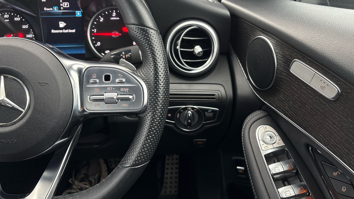 Mercedes-Benz GLC Image 14