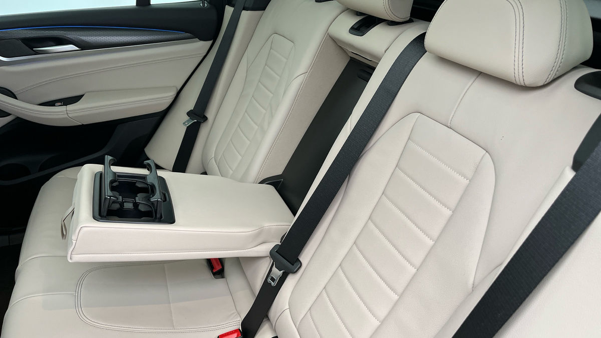 BMW X3 Image 9