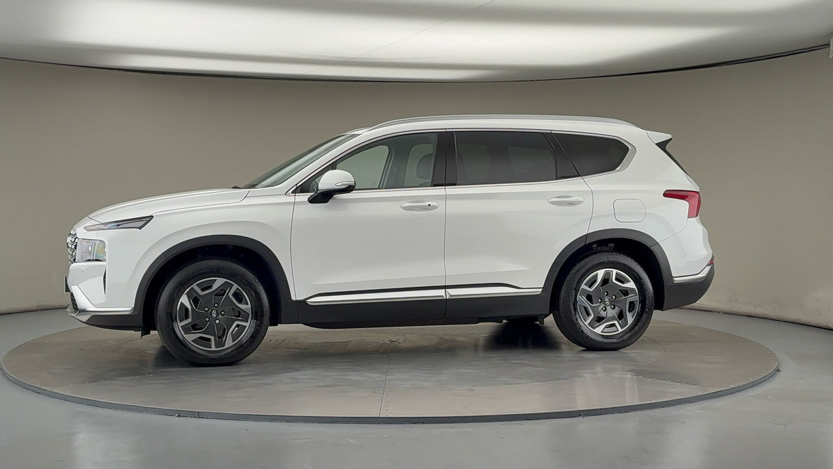More views of Hyundai Santa Fe