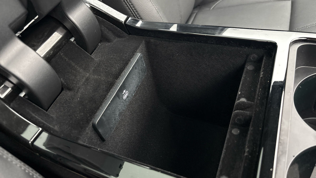 Land Rover Range Rover Velar Image 27