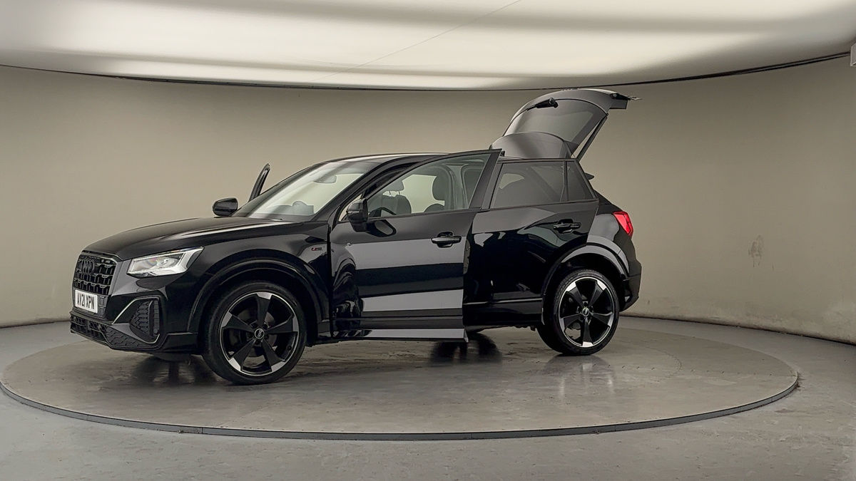 More views of Audi Q2