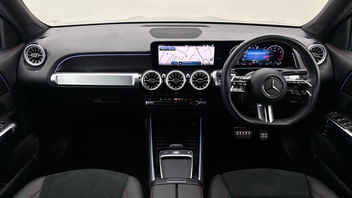 Mercedes-Benz GLB Image 12