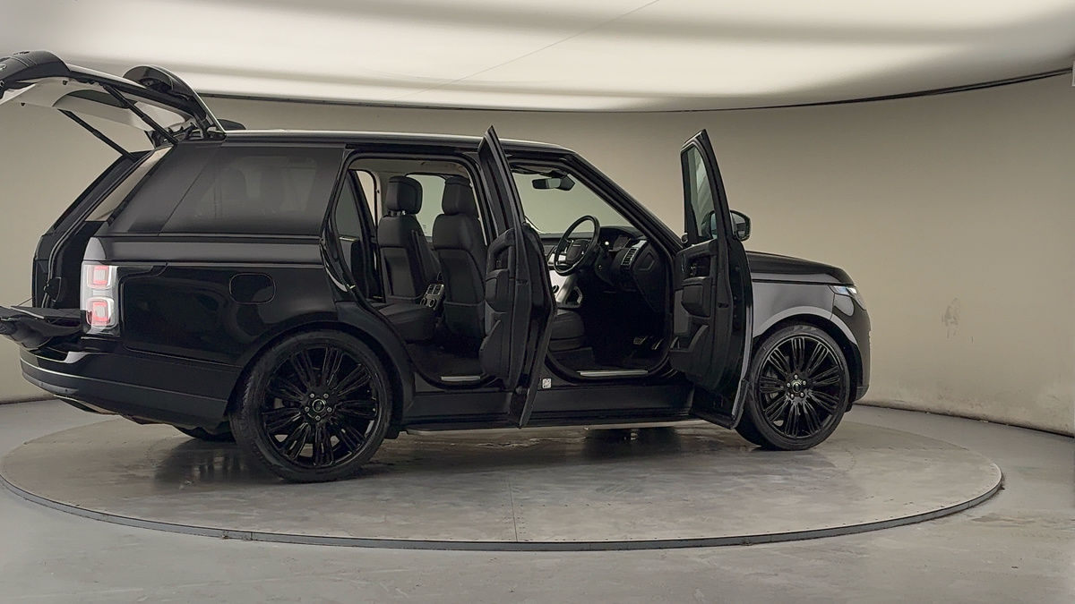 More views of Land Rover Range Rover