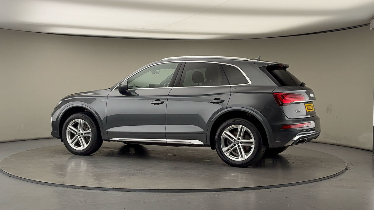 More views of Audi Q5