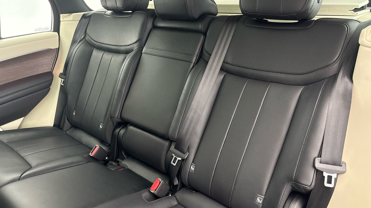 Land Rover Range Rover Image 8