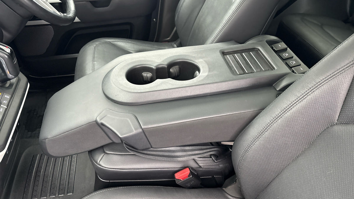 Land Rover Defender 90 Image 26