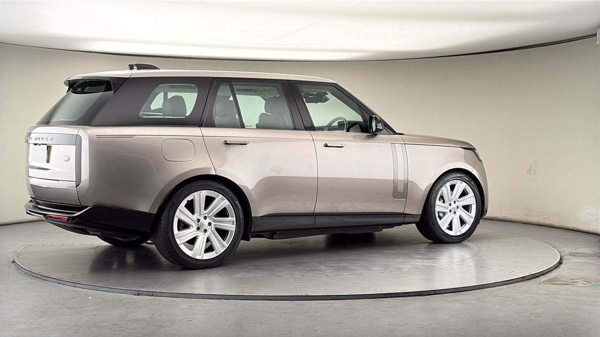 More views of Land Rover Range Rover