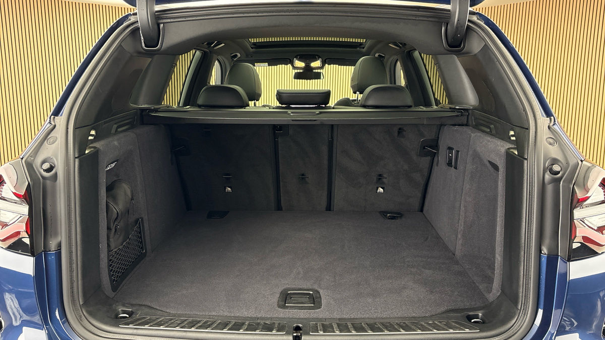 BMW iX3 Image 11