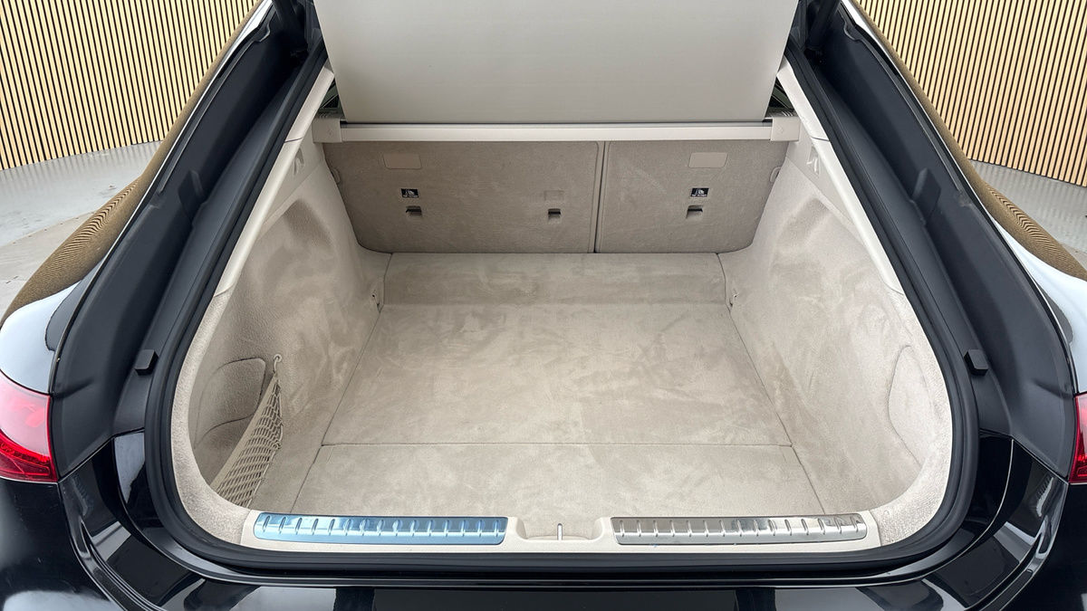 Mercedes-Benz EQS Image 11