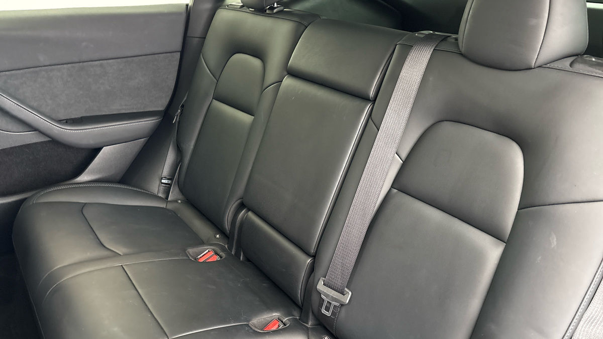 Tesla Model Y Image 8