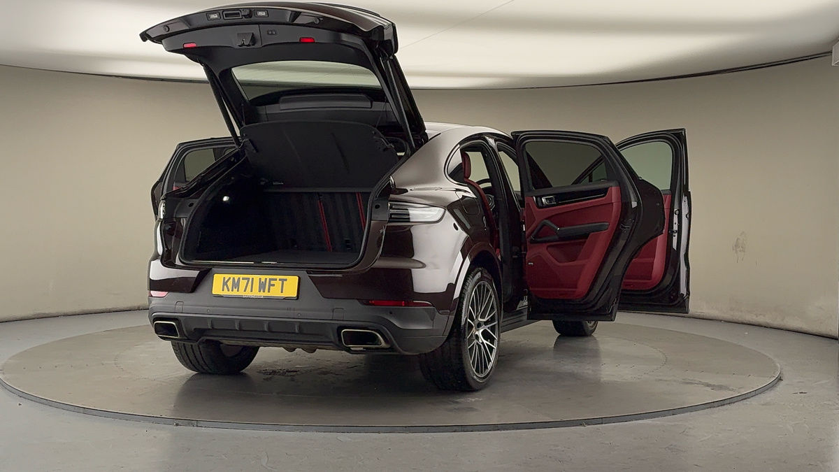 More views of Porsche Cayenne