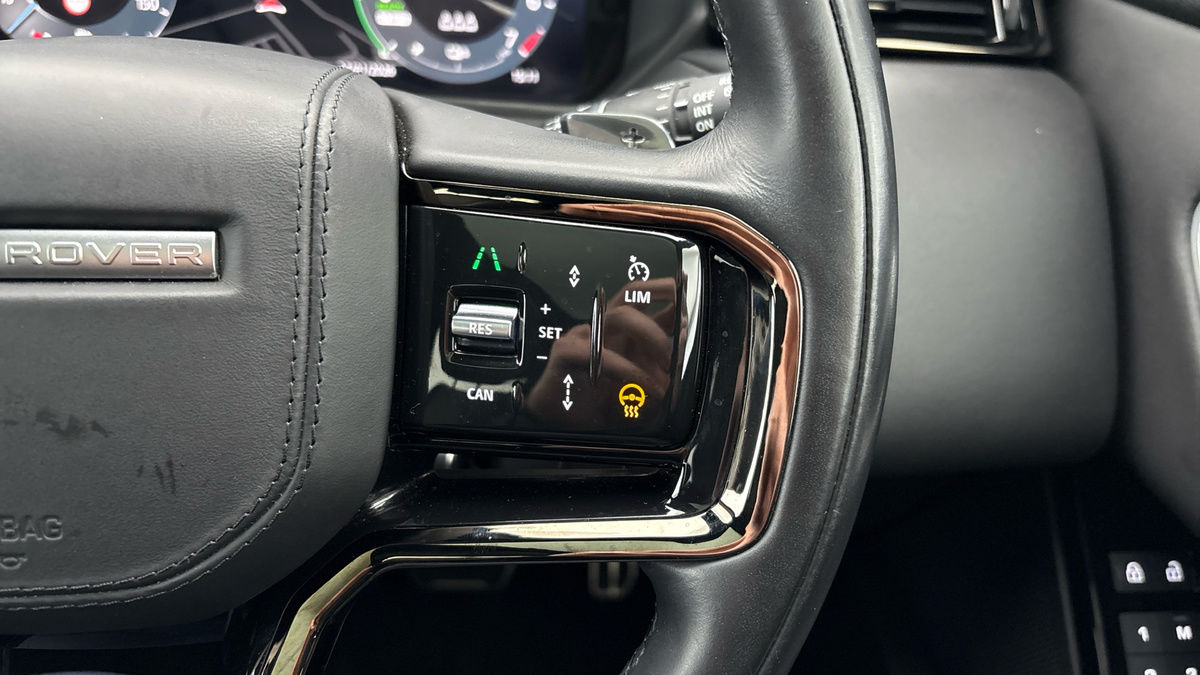 Land Rover Range Rover Velar Image 14