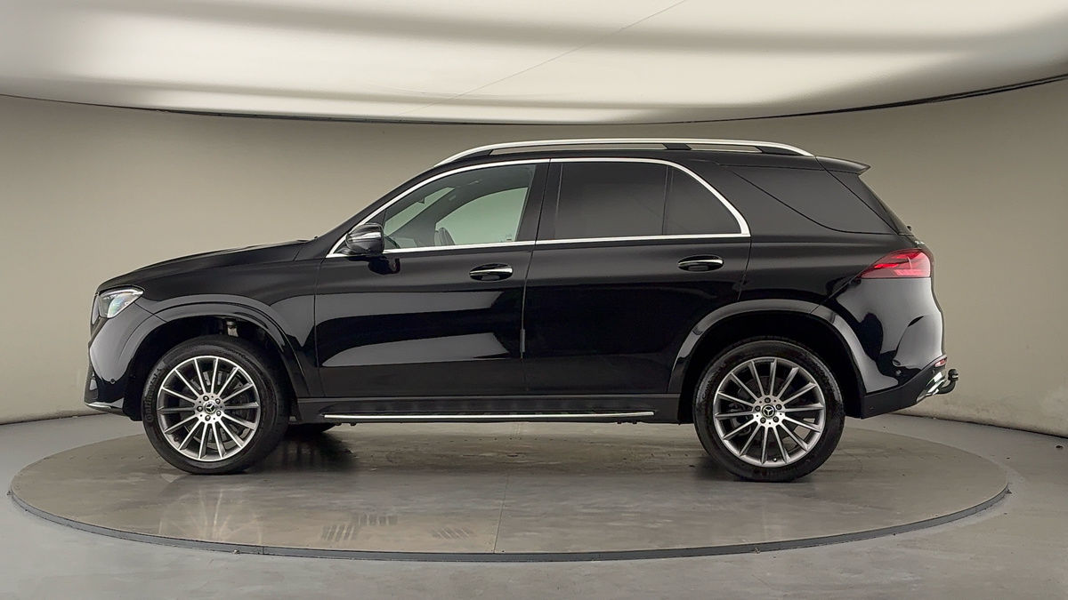 More views of Mercedes-Benz GLE