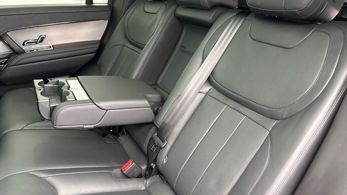 Land Rover Range Rover Sport Urban Image 9