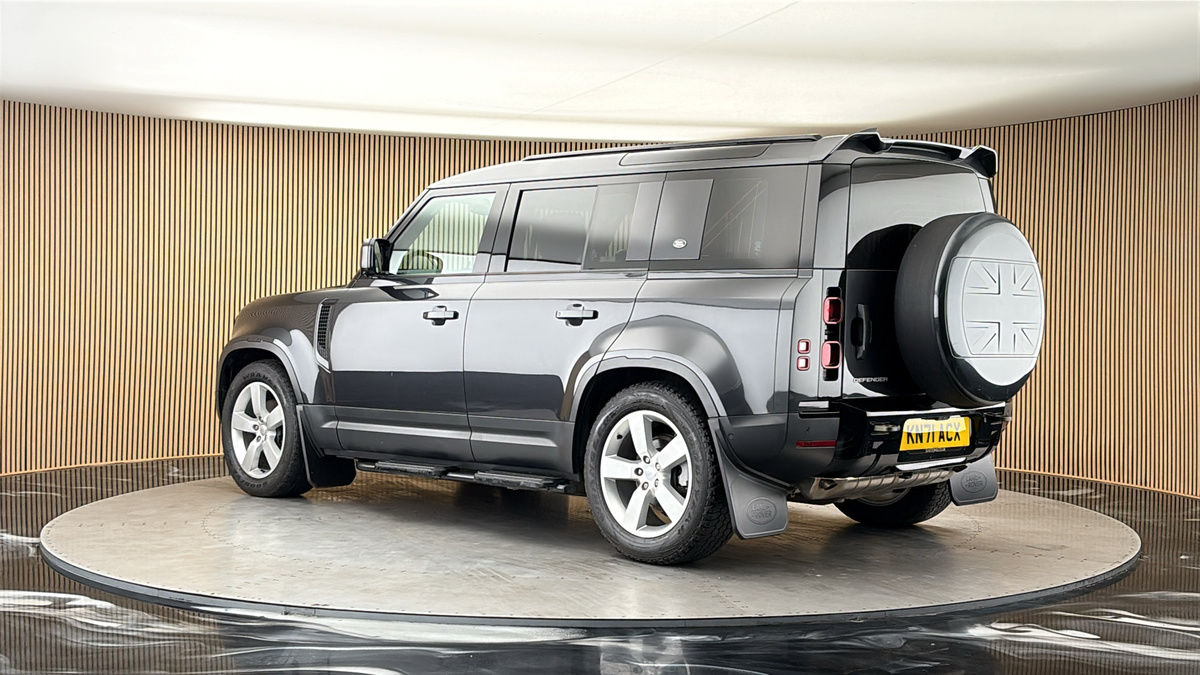 More views of Land Rover Defender 110