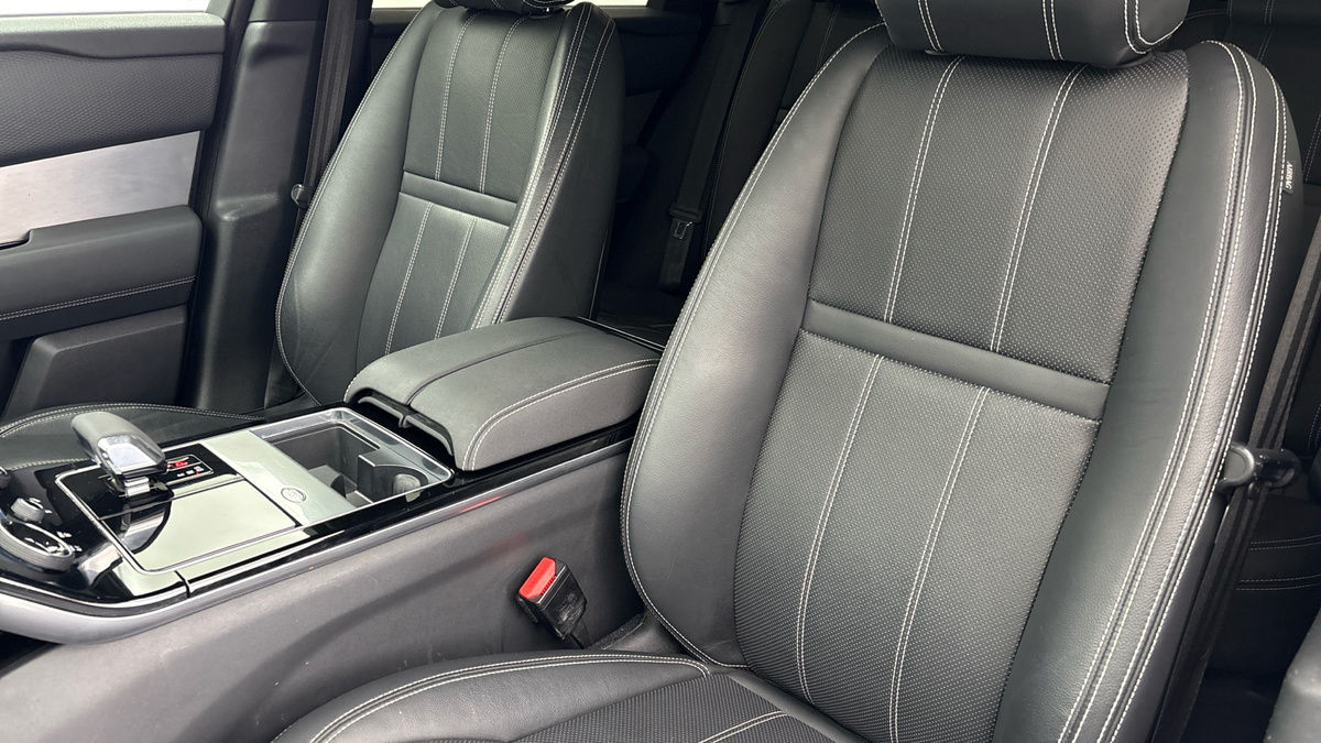 Land Rover Range Rover Velar Image 7