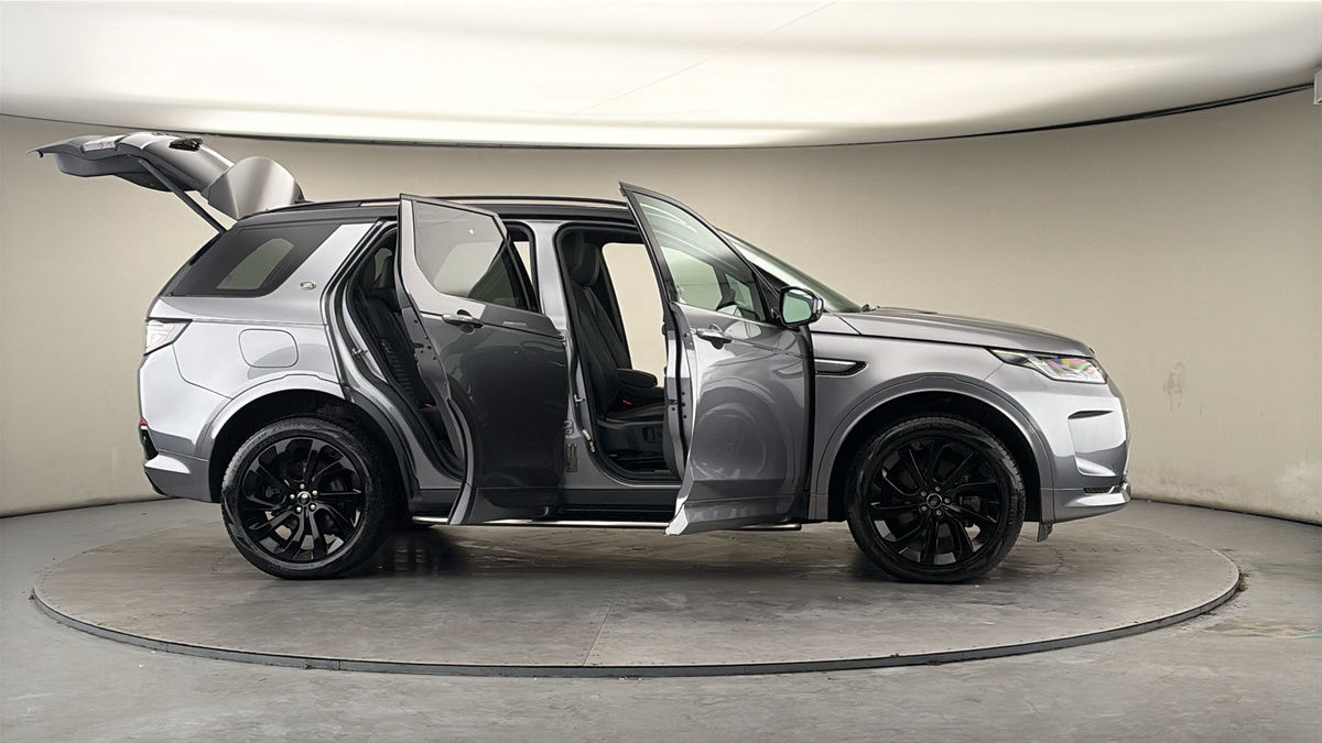 More views of Land Rover Discovery Sport