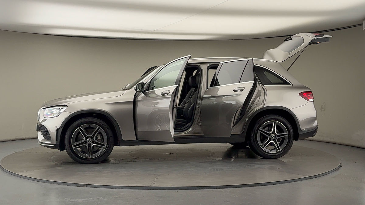 More views of Mercedes-Benz GLC