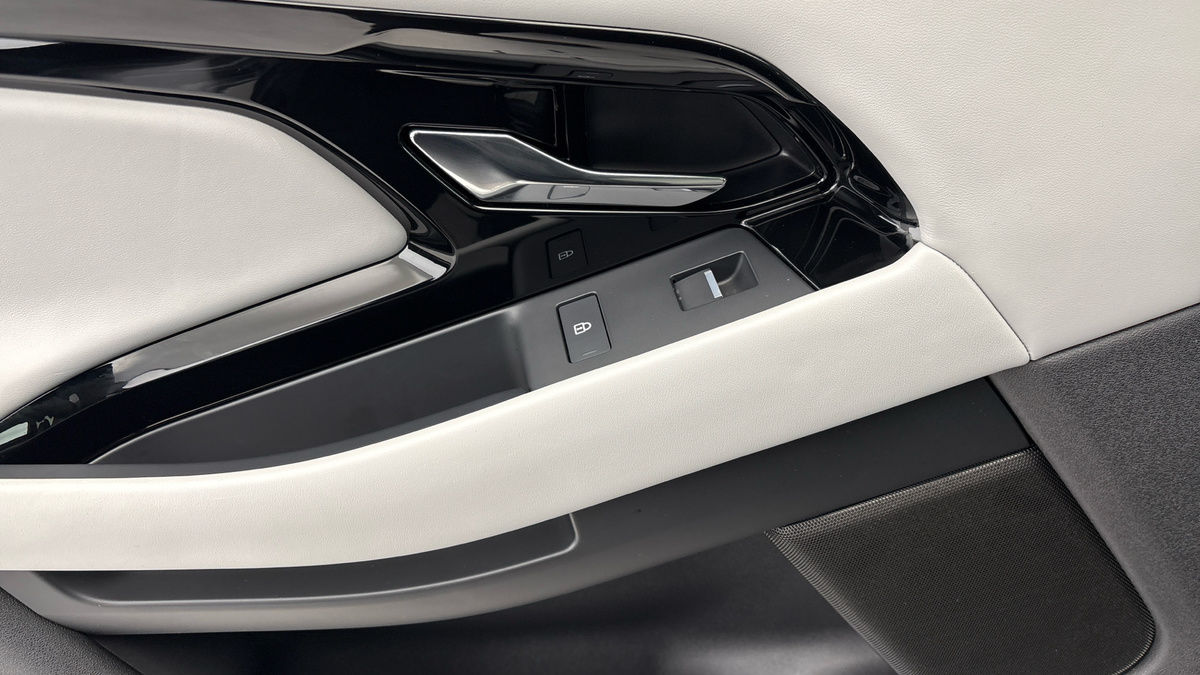 Land Rover Range Rover Evoque Image 19