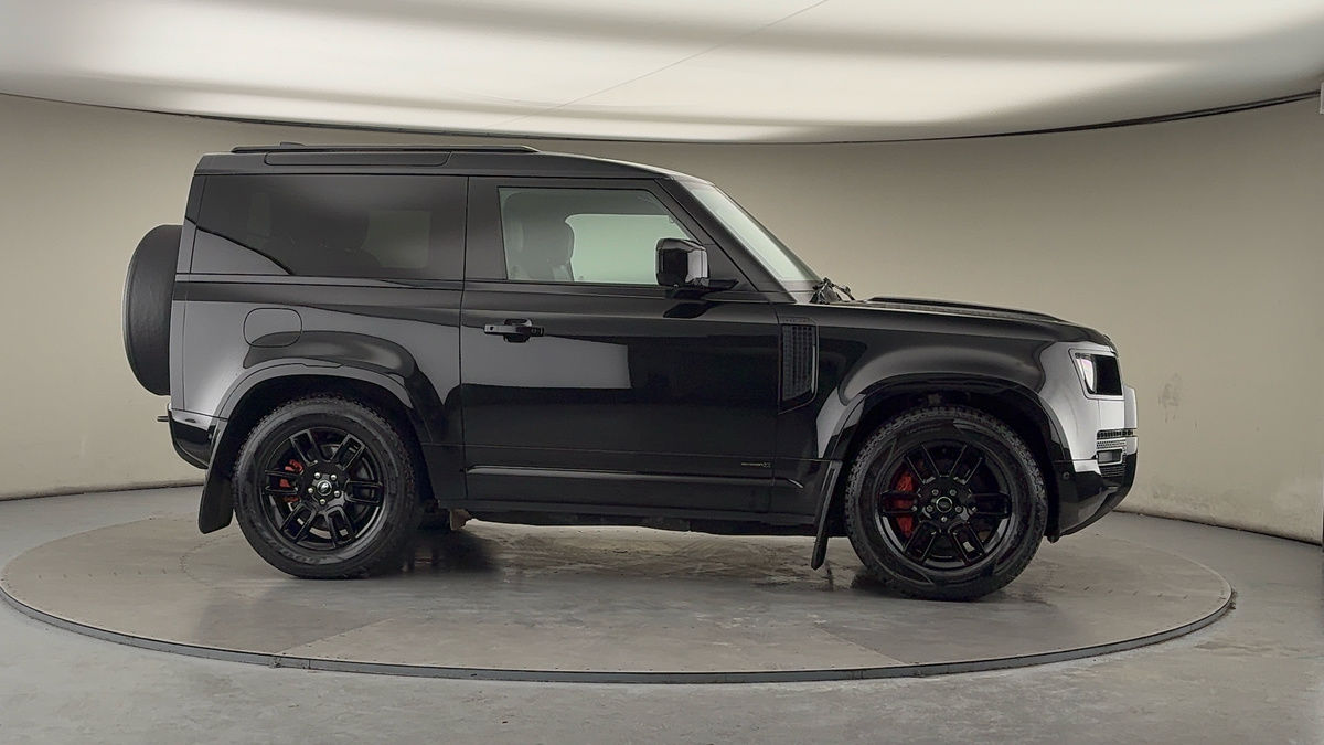 More views of Land Rover Defender 90