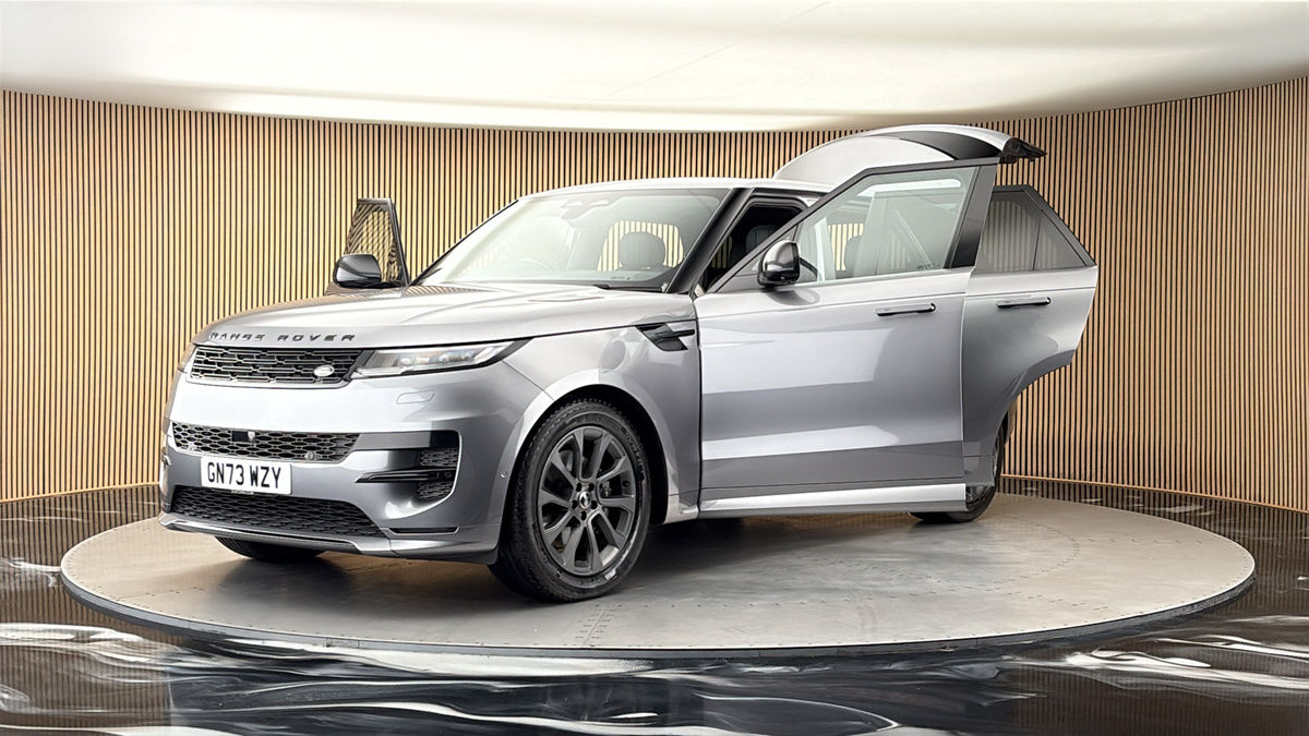 More views of Land Rover Range Rover Sport