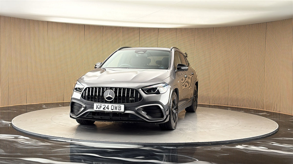 More views of Mercedes-Benz GLA